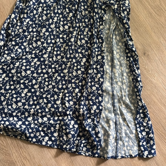 Reformation blue floral midi dress - Picture 5 of 6